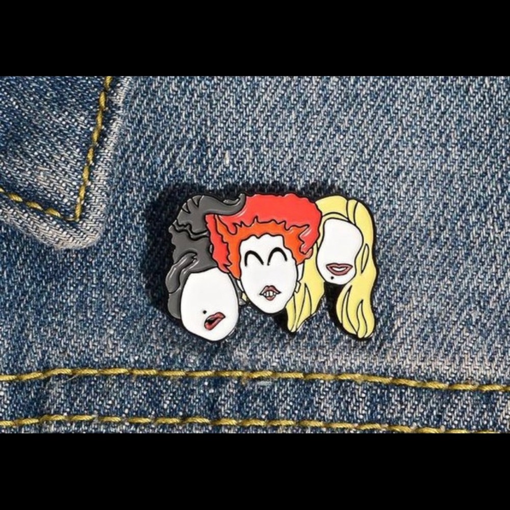 Hocus Pocus Pin - Picture 2 of 3